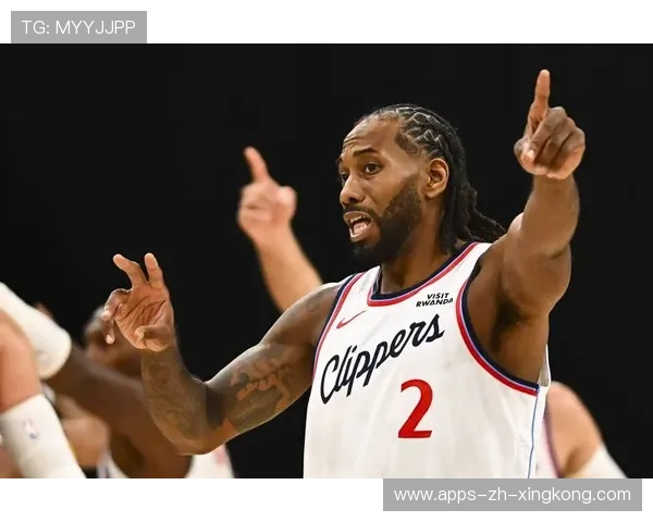 伦纳德接球即停,防守已经贴上